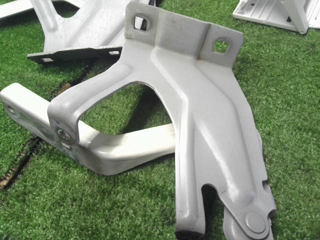 リーフ ZAA-ZE1 ボンネット用ヒンジ  左右セット 自社品番250002