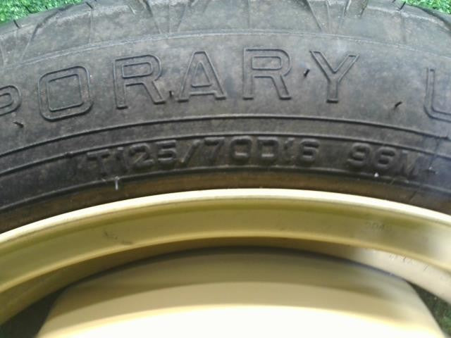 スペア 中古 ダンロップ タイヤホイール 08年 04周目 1本 純正 T125/70D16 J16×4T 5穴 100 プレミオ外し(250036)