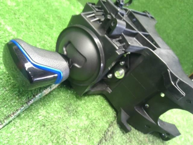 6AA-P15 キックス  シフトレバー  セレクトレバー フロアシフト 自社品番250038