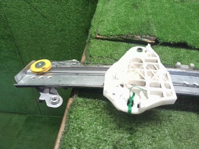 アコード DAA-CR6 右フロントドアレギュレーターモーター 運転席側 72210-T2M-T11 自社品番250097