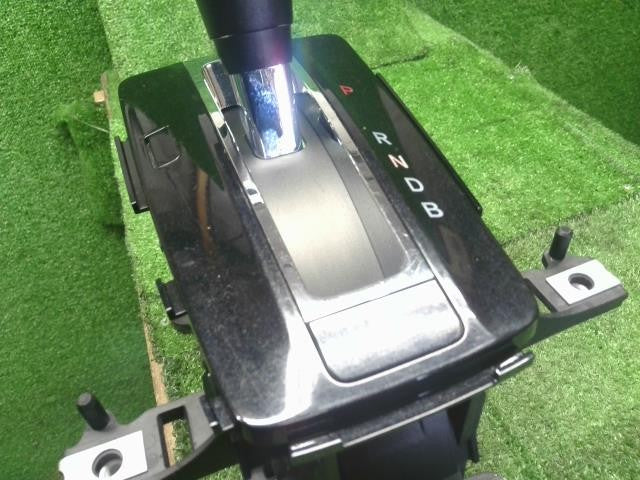 アコード DAA-CR6 シフトレバー  セレクトレバー 54200-T3V-L52 自社品番250097