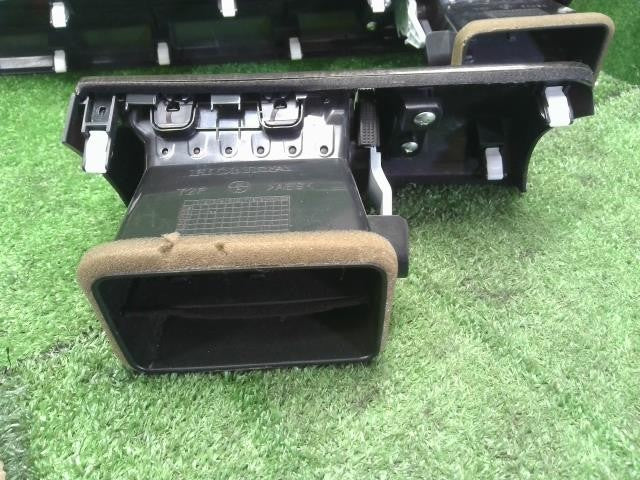 アコード DAA-CR6 木目調ダッシュパネル エアコン吹き出し口  77630-T2M-T12ZA 自社品番250097