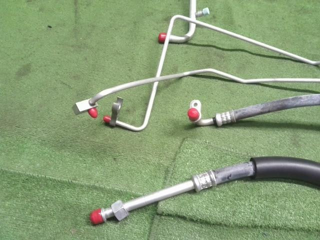 ジムニー ABA-JB23W スズキ純正 エアコンホース・パイプ ACホース・パイプ 44200-25030 自社品番250110