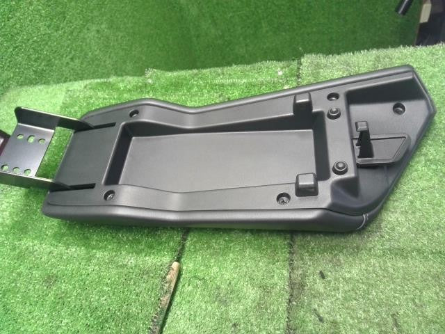 ノート 6AA-E13 コンソールボックスフタ 蓋 アームレスト 96920-6XK1A 自社品番250111