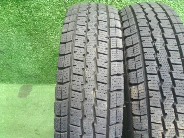 (2) 12インチ 冬 スタッドレスタイヤ 中古 22年 2本 145R12 ダンロップ キャリィトラック外し(250136)