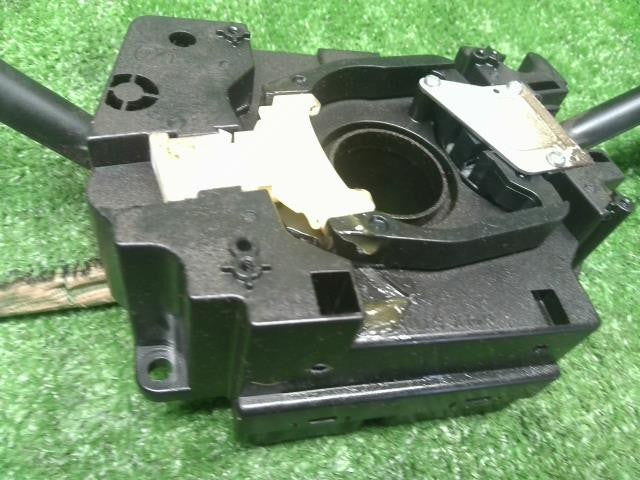 サンバー EBD-TT2 ディマースイッチ コンビネーション ライトSW ワイパーSW 83113TC030 自社品番250164