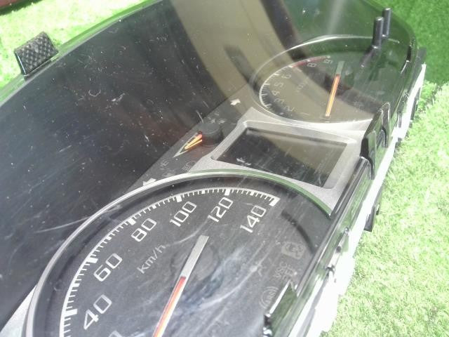 ムーヴ DBA-LA100S スピードメーター タコメーター付 デンソー 83800-B2A52 自社品番250166