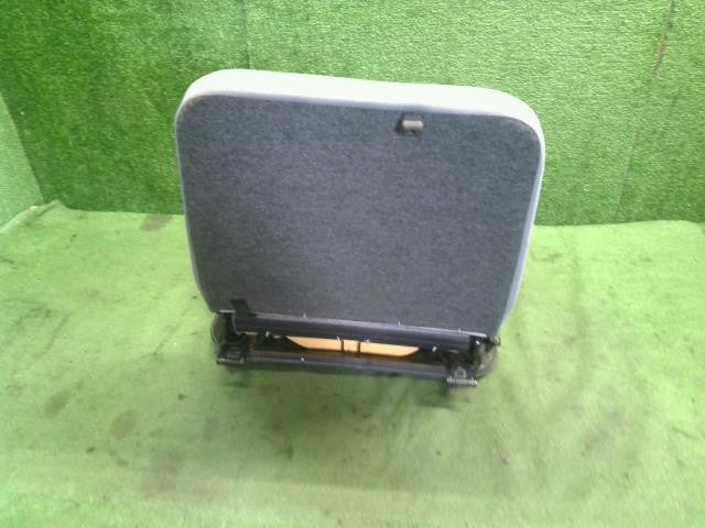 ハイゼット EBD-S211P アシスタントシート 助手席側 71440-B5010-B0 自社品番250185