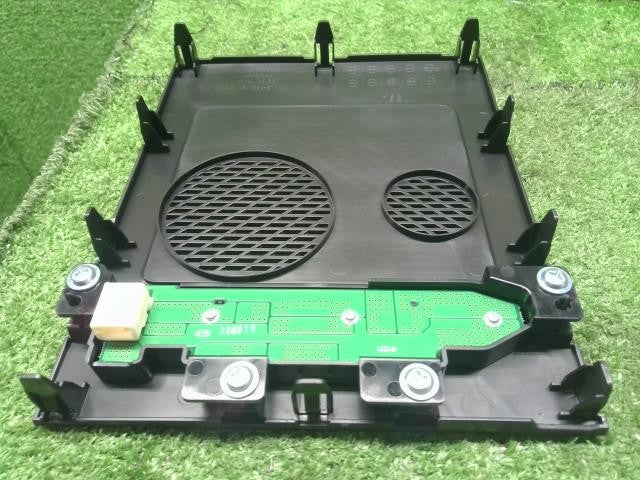 サクラ ZAA-B6AW ダッシュパネルセンター上部  自社品番250191