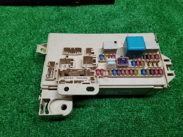 サンバー EBD-S510J 室内用ヒューズボックス 82600B5020 自社品番240047