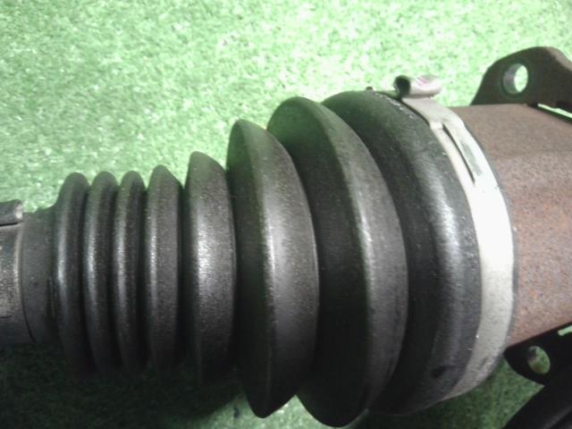 【中古】アウディ A6 DBA-4GCHVS 右 フロント ドライブシャフト 4G0407271F 自社品番240646 LS9R