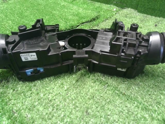 【中古】ピクシス 3BD-S510U ディマー コンビネーションスイッチ 84140-B5090 自社品番240729 W19