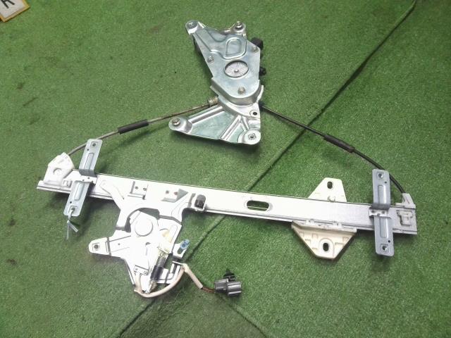【中古】エリシオン DBA-RR5 右リアドアレギュレーターモーター 72710-SJK-J02 自社品番240757 NH700M