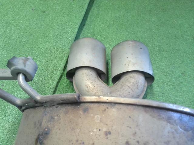 【中古】エリシオン DBA-RR5 リアマフラー 18307-SYK-J01 自社品番240757 NH700M