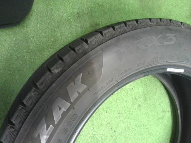 【中古】16インチ 冬 スタッドレスタイヤ 175/60R16 4本 ブリヂストン 22年製 BLIZZAK VRX3 自社品番250022
