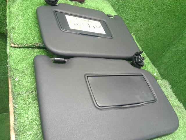 N−BOX DBA-JF3 サンバイザー左右セット 運転席側 助手席側 83230-TTA-N81ZB 自社品番250050