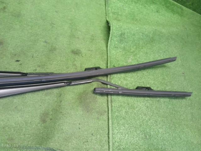 【中古】ノート 6AA-E13 フロントワイパーアーム 自社品番250111 RAY