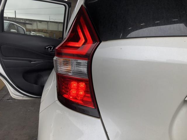 ノート ニスモ DAA-HE12 左右テールランプ テールライト LED イチコ D202 26555-5WK0A 自社品番250170