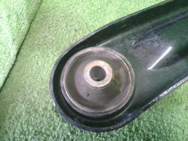 スクラム ABA-DG64W 左フロントロアアーム 左Fロアアーム 助手席側 1A06-34-350C 自社品番250178