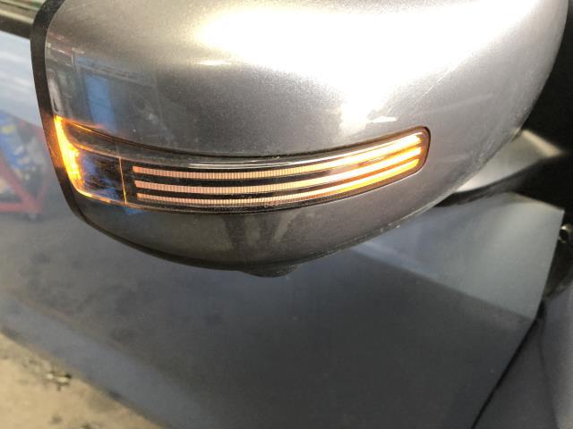 【中古】サクラ ZAA-B6AW 右ドアミラー サイドミラー 自社品番250191 U17D32