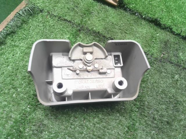 【中古】ジムニー E-JA22W ルームランプ 36210-80C00 自社品番250288 Y33