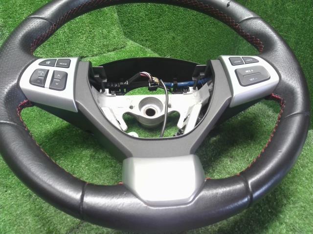 【中古】スイフト CBA-ZC32S ステアリングホイール ハンドル 48110-72LC0-JZR 自社品番250291 ZVR