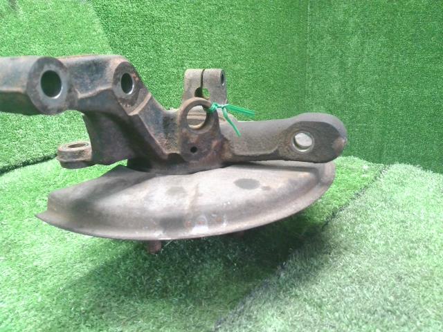 【中古】NV100クリッパー HBD-DR64V 右フロントナックルハブ 40014-4A00H 自社品番250316 26U