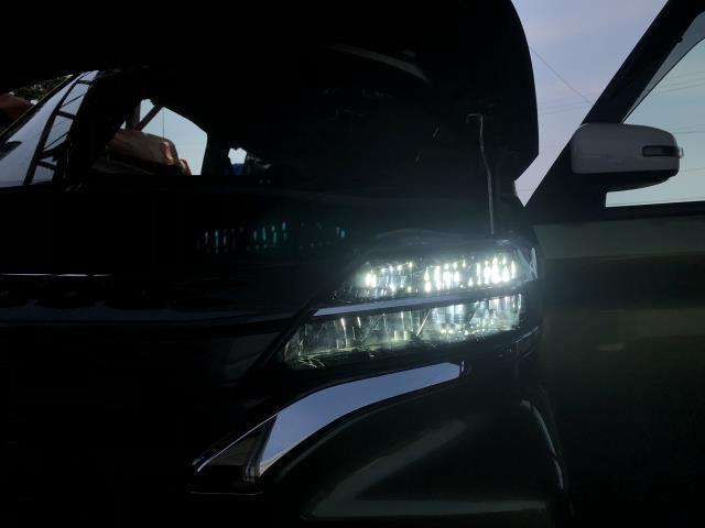 【中古】eKクロススペース 4AA-B35A 左ヘッドランプ ライト MQ716660 自社品番250332 W37F28