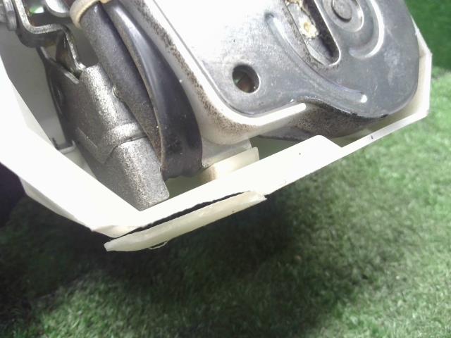 【中古】ステップワゴン DBA-RG1 左リアドアロック 72650-SLJ-J01 自社品番250351 NH700M