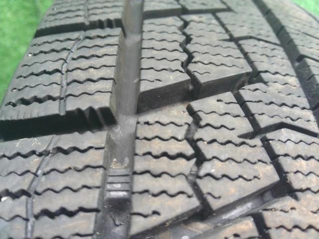 【中古】14インチ 冬 スタッドレスタイヤ 165/70R14 2本 NEXEN 24年製 自社品番250438