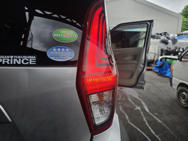 【中古】デイズ 5BA-B43W 右テールランプ 26550-7MA1A 自社品番250456 KBV