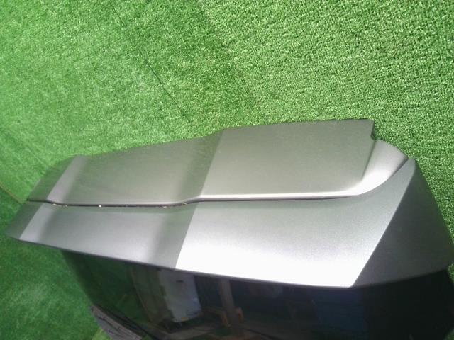 【中古】eKクロス 5AA-B37W バックドア リアゲート 5801C316 自社品番250472 U17