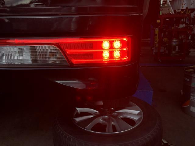 【中古】エブリィ ABA-DA17W 右テールランプ 35650-64P00 自社品番250485 ZJ3