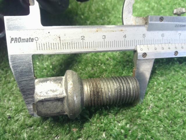 【中古】VW ポロ DBA-6RCBZ ホイールボルト 1台分 自社品番250499