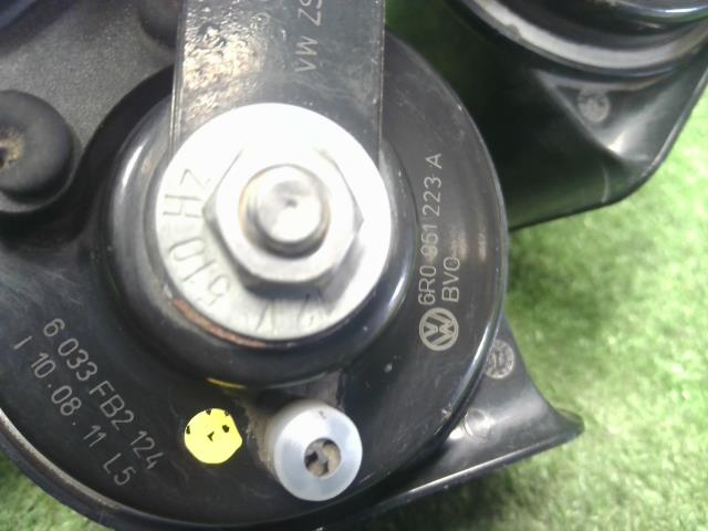 【中古】VW ポロ DBA-6RCBZ ホーン 6R0951221A 自社品番250499