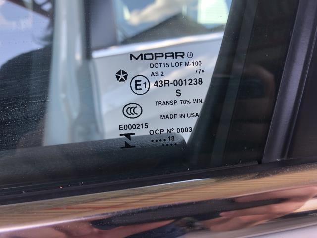 【中古】ジープ チェロキー ABA-KL24 左フロントドア 自社品番250501