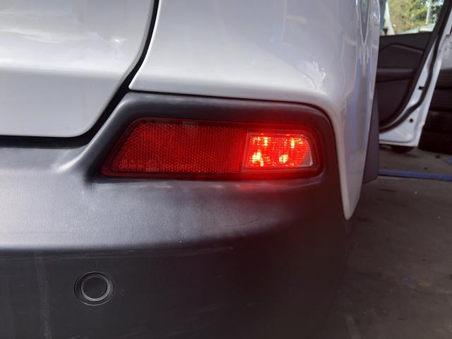 【中古】ジープ チェロキー ABA-KL24 リアバンパー 用 リフレクター 反射板 左右セット 自社品番250501