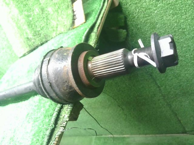 【中古】ジープ チェロキー ABA-KL24 左リアドライブシャフト 自社品番250501