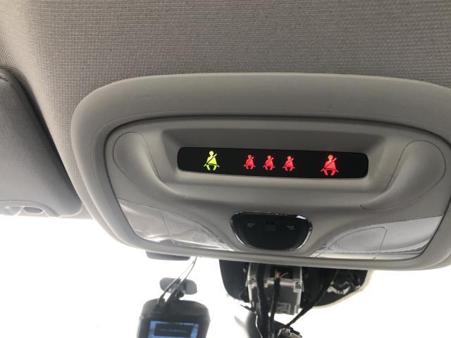 【中古】ジープ チェロキー ABA-KL24 ルームランプ 自社品番250501