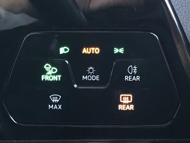 【中古】VW ゴルフヴァリアント 3AA-CDDLAV ヘッドランプ ライトスイッチ 自社品番250502