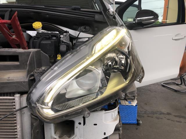 【中古】プジョー 208 ABA-A9HN01 左ヘッドランプ ライト 自社品番250503