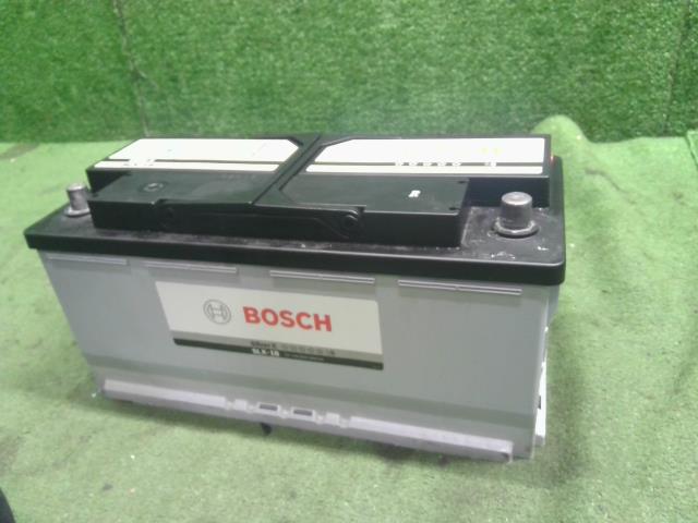 【中古】アウディ A4 DBA-8KCDN バッテリー 自社品番250541