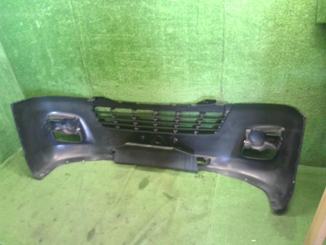 【中古】NV350キャラバン LDF-CW8E26 フロントバンパー 62022-3XA0H 自社品番250571 QM1