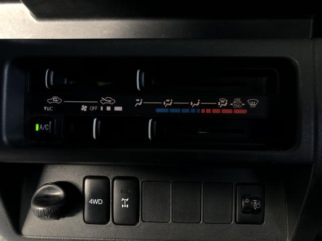 【中古】ハイゼット EBD-S510P エアコンスイッチ A/Cスイッチパネル 55910-B5081 自社品番250602 W19