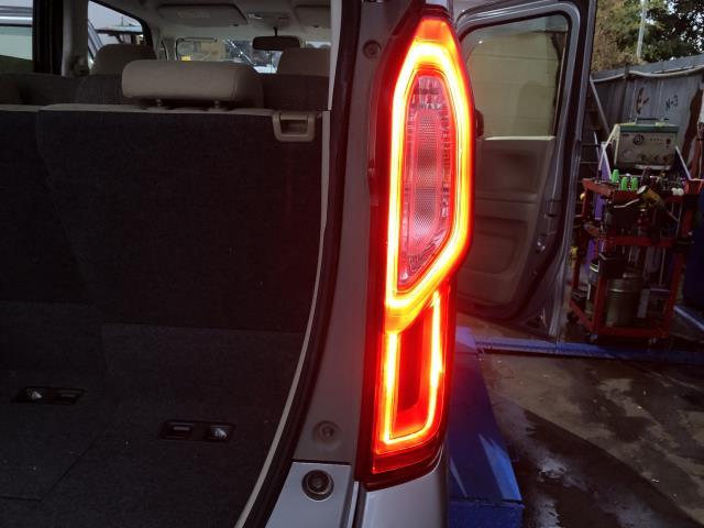 【中古】N-BOX DBA-JF3 右テールランプ ブレーキランプ 自社品番250606 NH830M