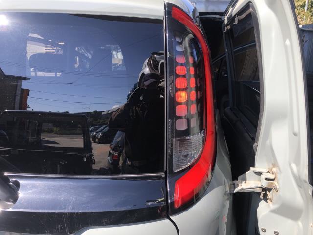 【中古】シエンタ 6AA-MXPL10G 右テールランプ 自社品番250617 6X3