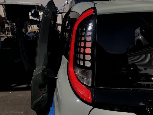 【中古】シエンタ 6AA-MXPL10G 左テールランプ 自社品番250617 6X3