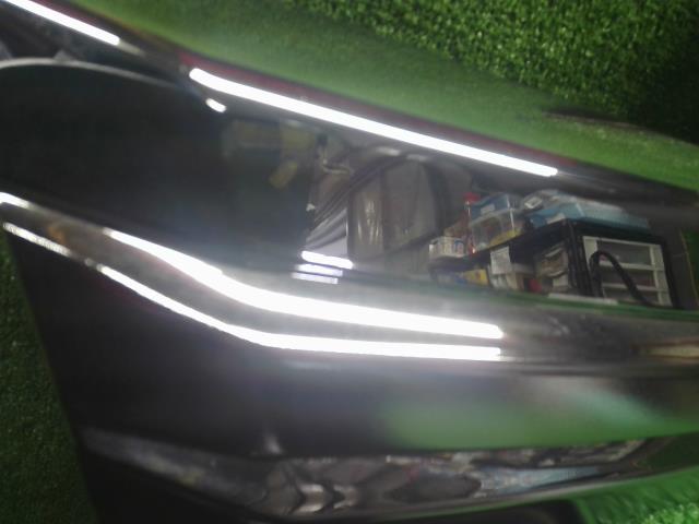 【中古】タント DBA-LA610S ラジエータグリル 53105-BW020- 自社品番250646 S28