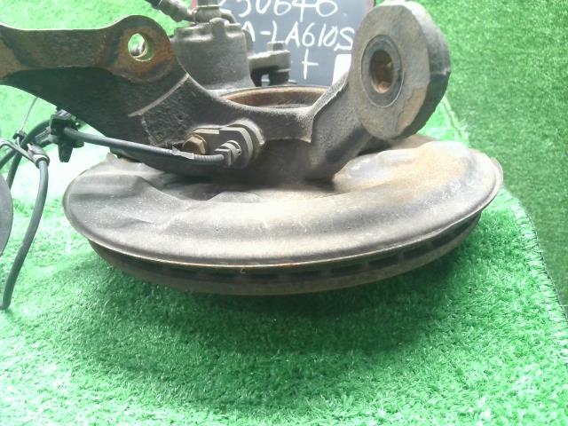 【中古】タント DBA-LA610S 左 フロント ナックル ハブ 43212-B2091- 自社品番250646 S28