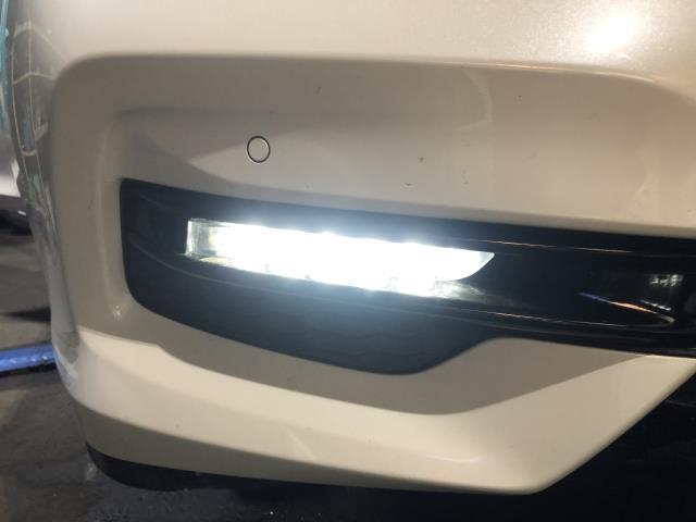 【中古】アコード DAA-CR7 右フォグランプ ベゼル 自社品番250679 NH788P